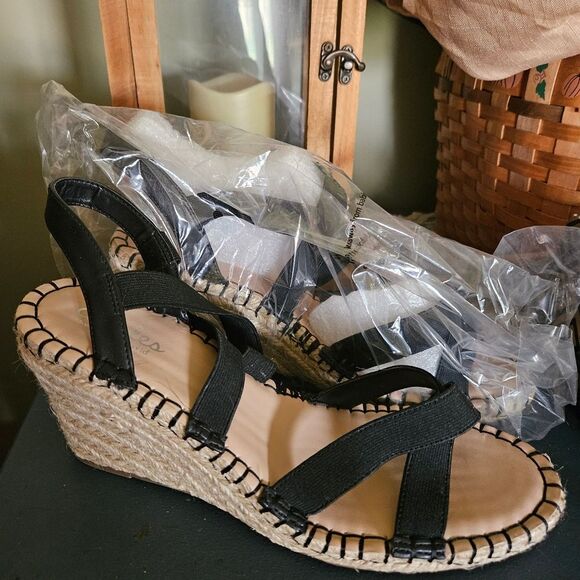 NEW Charles NICK Black Espadrille Wedge Sandals Size 10 Elegant Summer Style - Picture 6 of 6